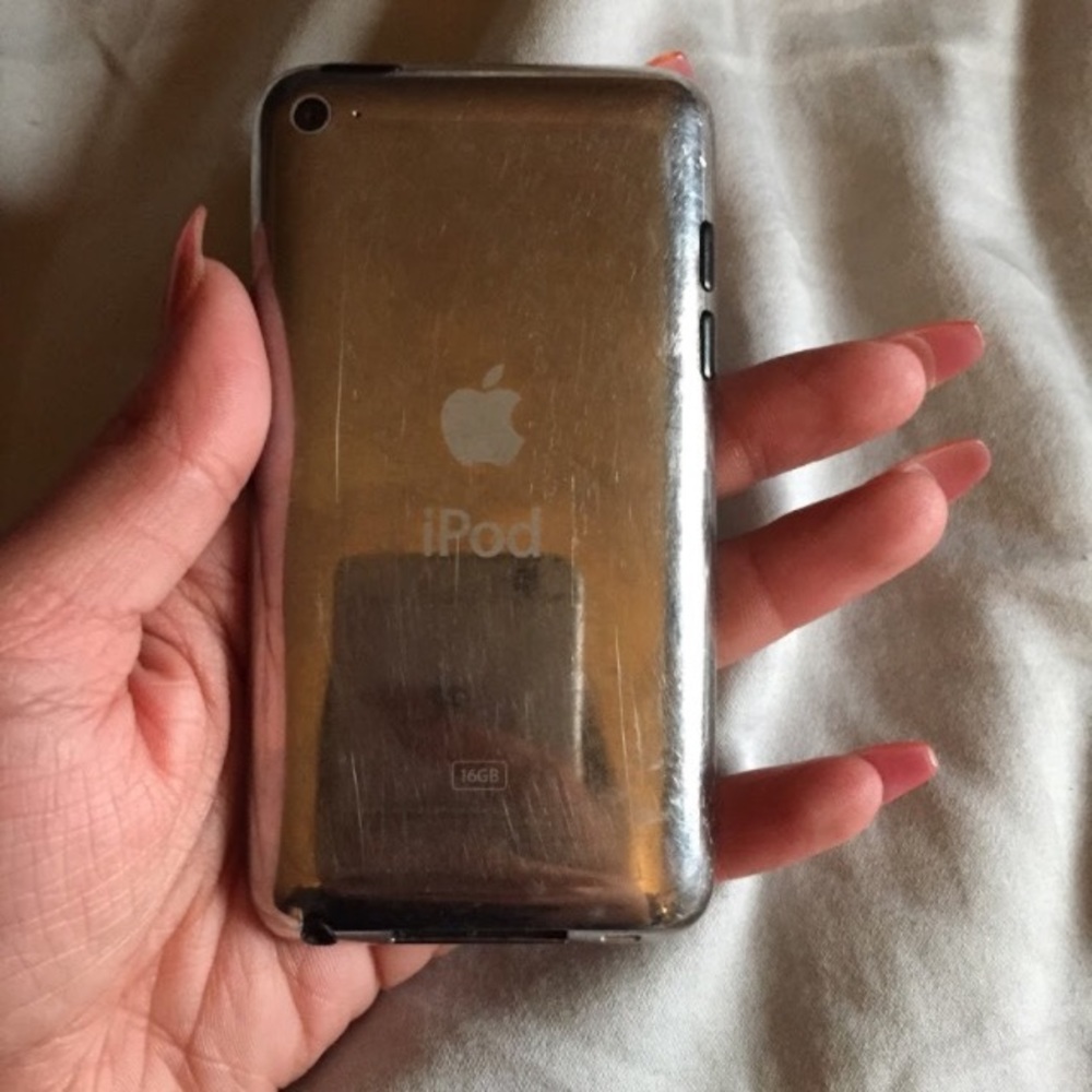 iPod - Picture 2 of 2